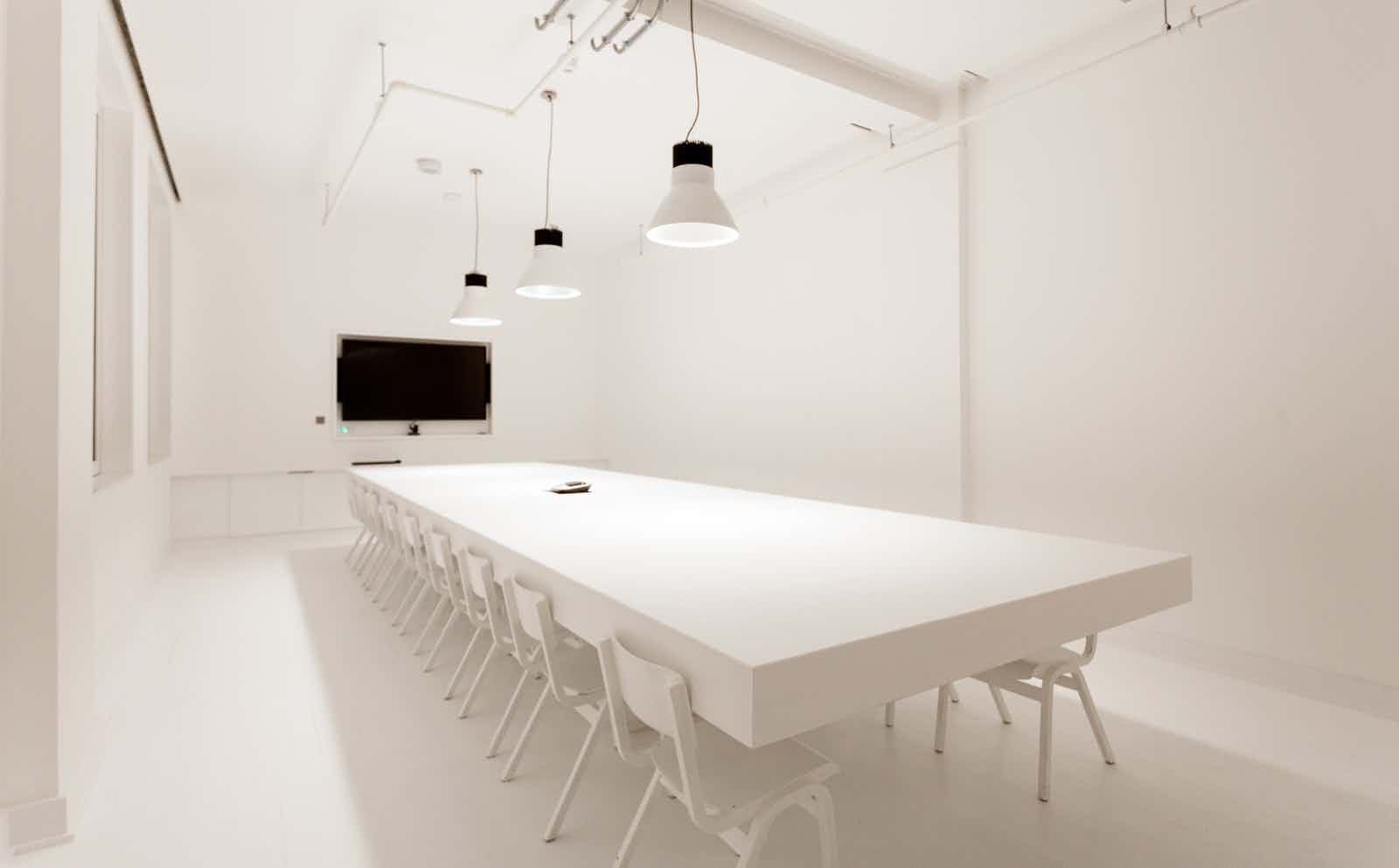 Cupertino Meeting Room, Huckletree Shoreditch